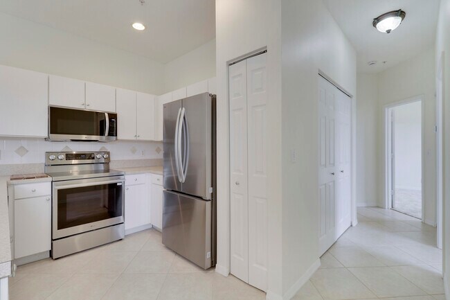 Building Photo - 110 Lighthouse Cir