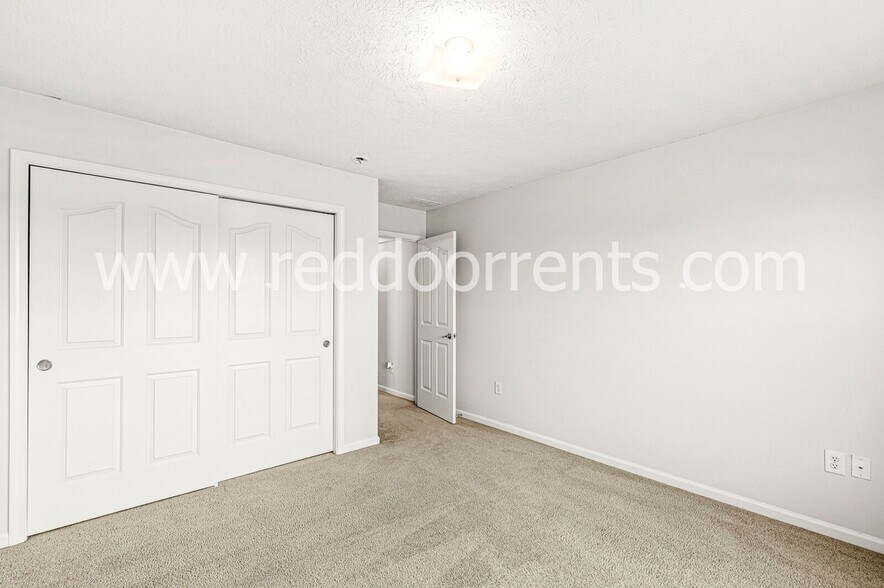 Building Photo - 4712 Pebblepointe Pass