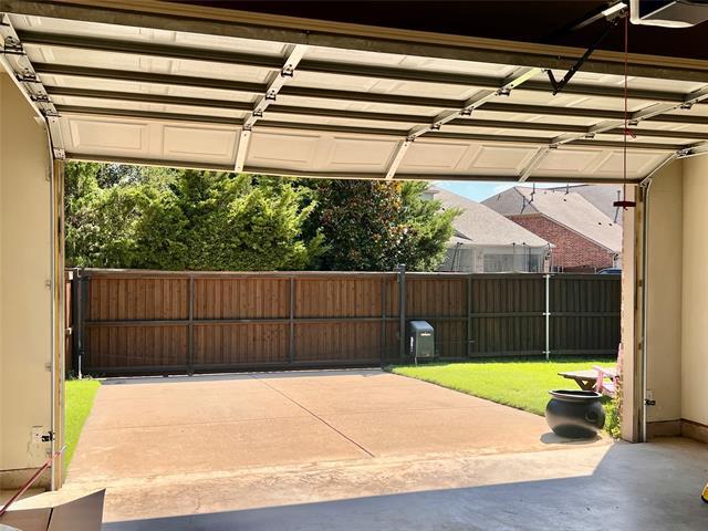 Building Photo - 1043 Balmorhea Dr
