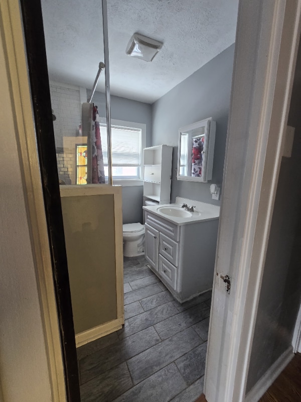 Building Photo - 327 Rustic Ave