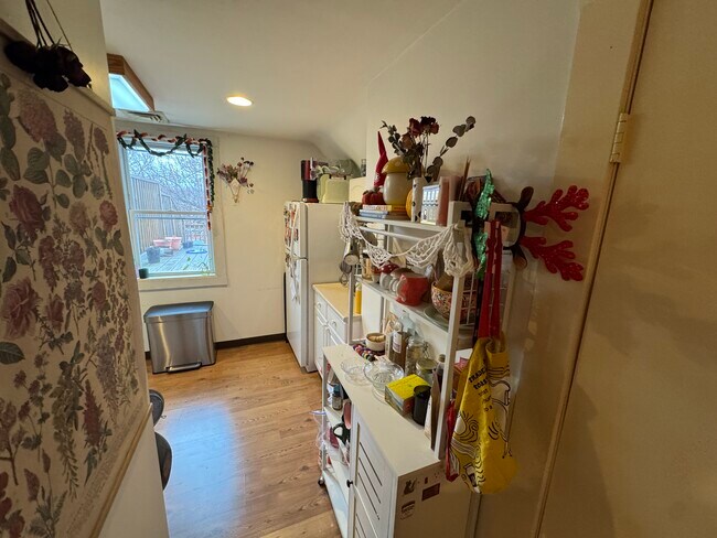 Building Photo - 7 Jay St