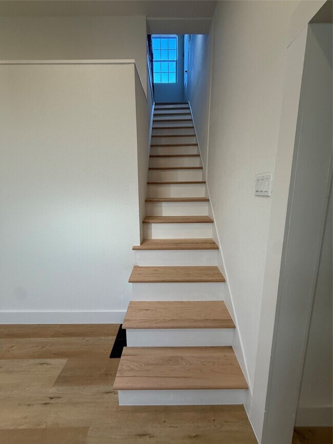 Building Photo - 1118 Wyoming St