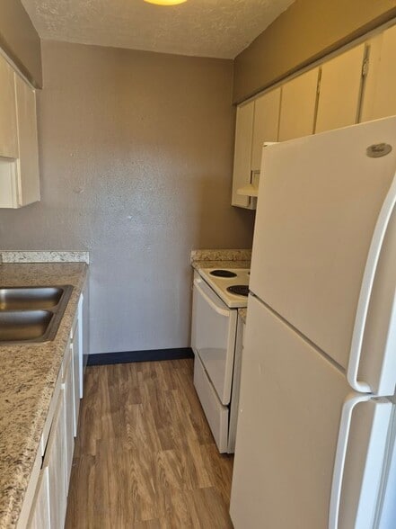 Building Photo - 4601 Carlisle Blvd NE