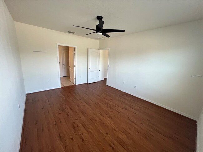 Building Photo - 1143 Cambridge Dr