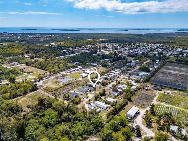 Building Photo - 7270 Pinehurst Rd