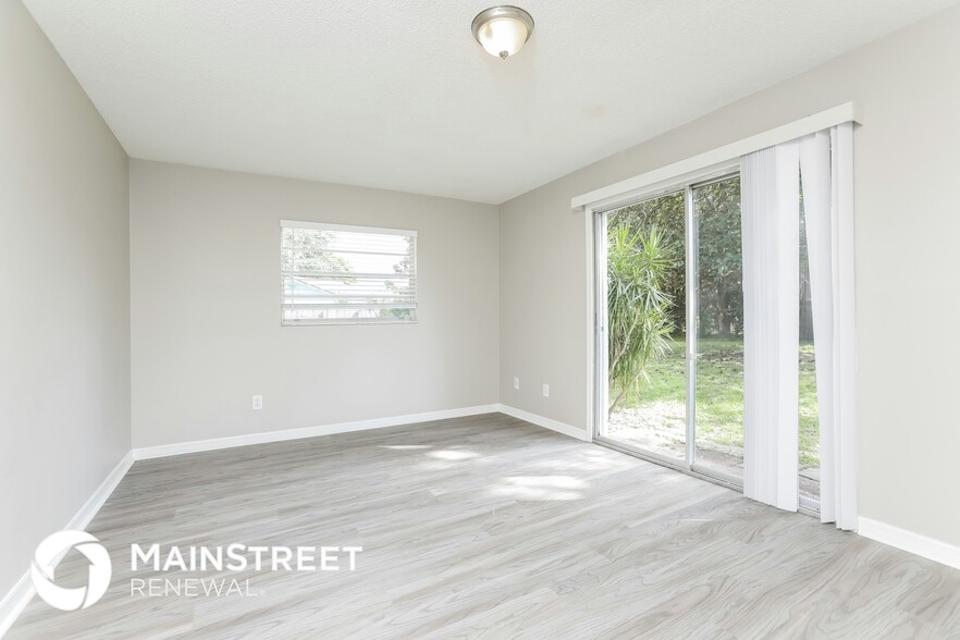 Building Photo - 10620 Jonathan Dr