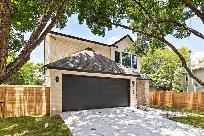 Building Photo - 8708 Cretys Cove