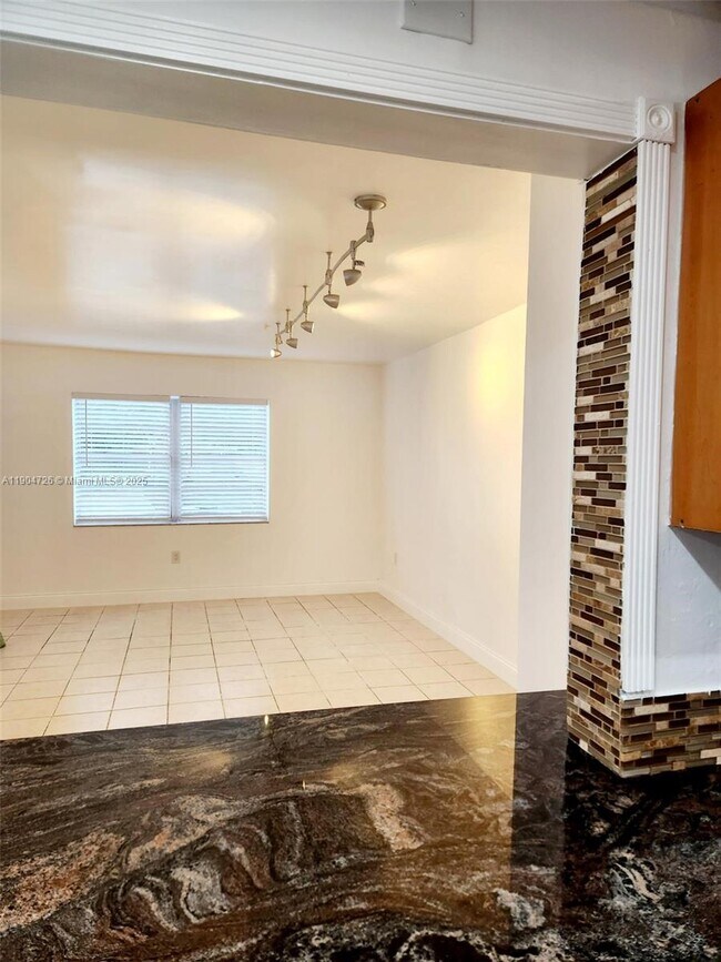 Building Photo - 4384 NW 9th Ave