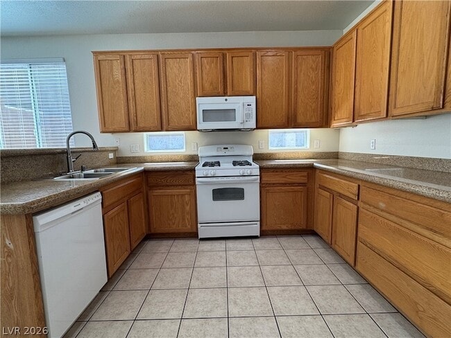 Building Photo - 5029 Ivy Creek Ct