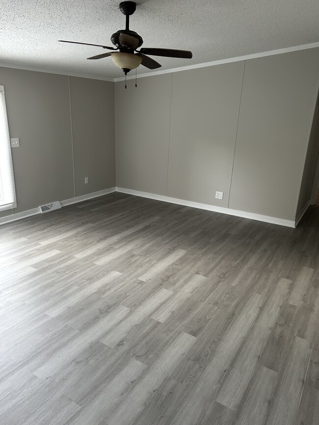 Building Photo - 710 E Morgan St