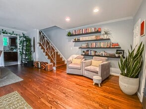 Building Photo - Gorgeous 3 Bed 1.5 Bath Brick Home with Large Yard In Beautiful Taylor Run