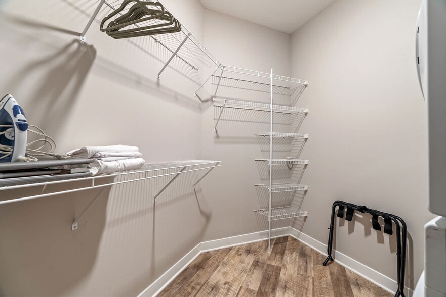 Building Photo - 501n N New Jersey St