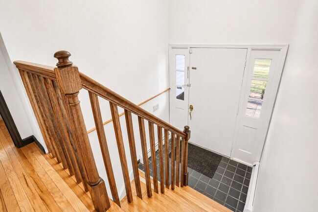 Building Photo - 283 Prospect Rd