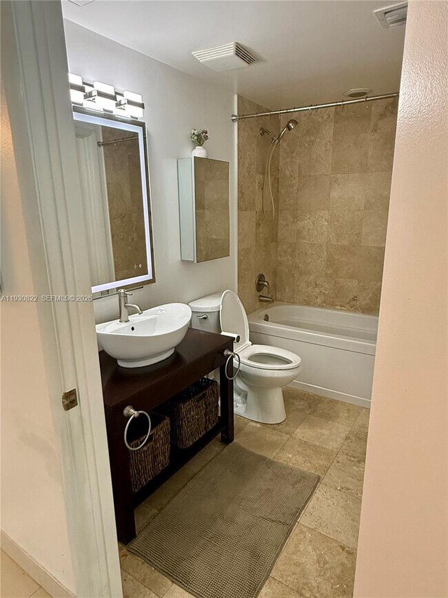 Building Photo - 350 S Miami Ave