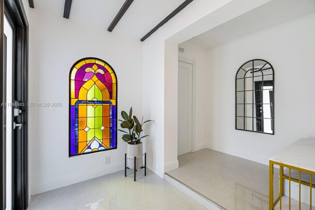 Building Photo - 2830 NE 56th Ct