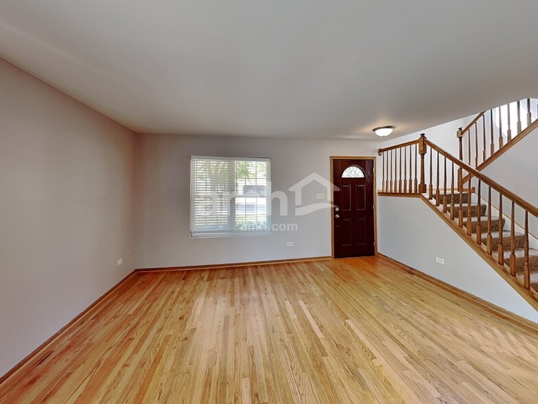 Building Photo - 5209 Sunmeadow Dr