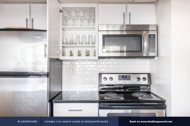 Building Photo - SoMa Square, 1 Saint Francis Pl