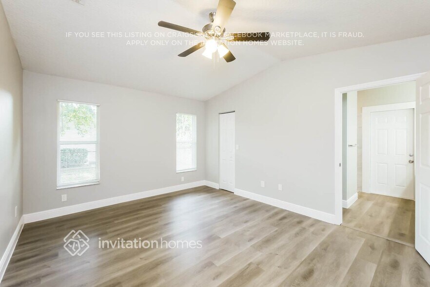 Building Photo - 10203 NW 36th St