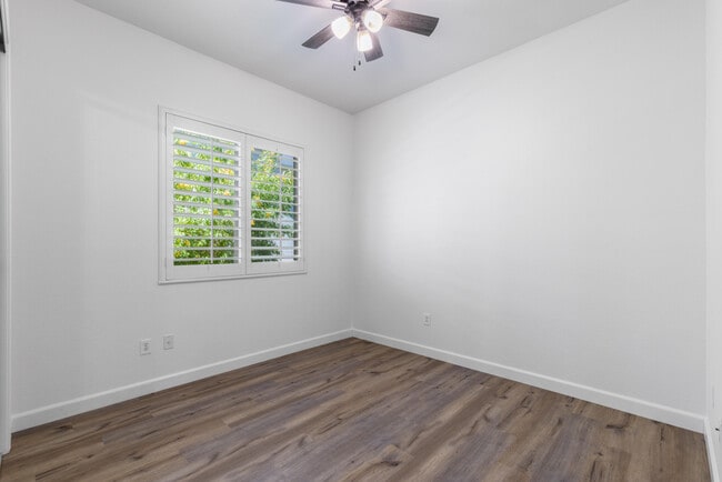 Building Photo - 40378 Corte San Carlos