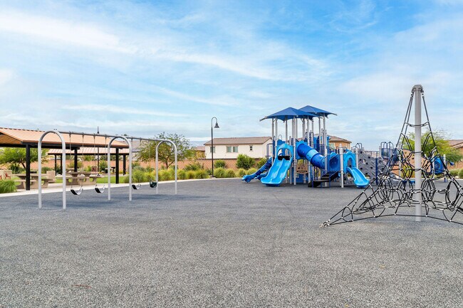 Building Photo - 44721 Melkesian Blvd
