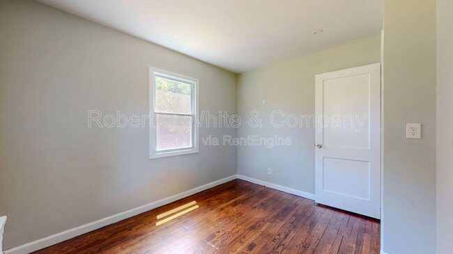 Building Photo - 677 Garfield Ave