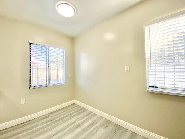 Building Photo - 8911 S Figueroa St