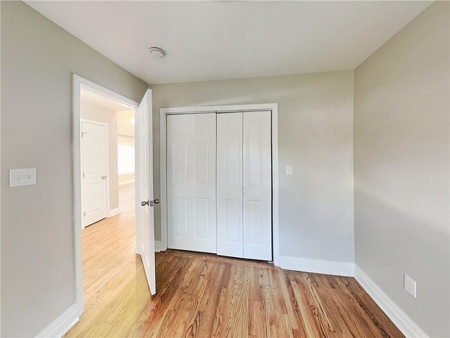 Building Photo - 1439 Westmont Rd SW