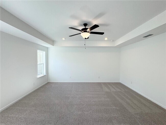 Building Photo - 51 Gresham Ct