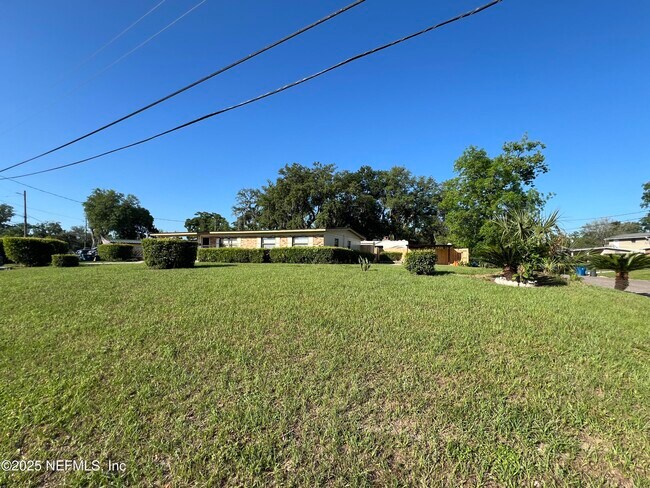 Building Photo - 11356 Renne Dr
