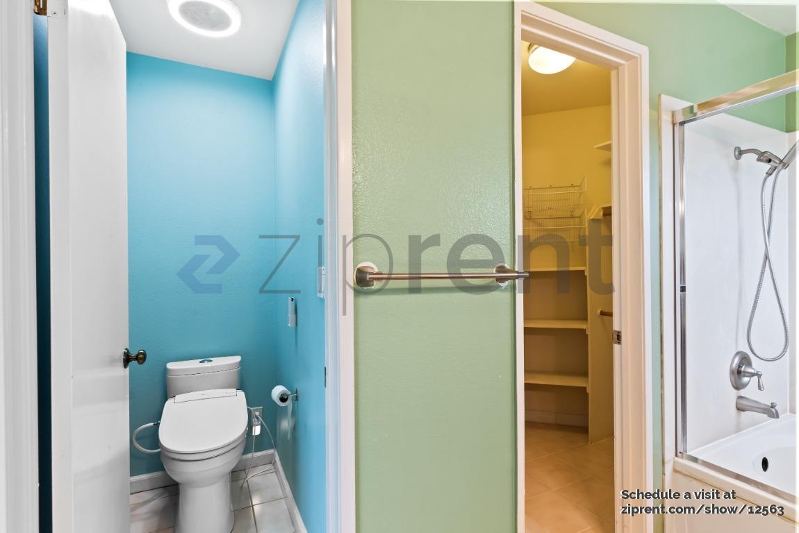 Building Photo - 1448 Leaftree Cir