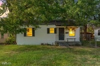 Building Photo - 2617 Waggoner Ave