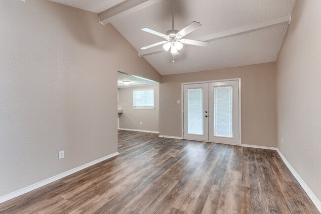 Building Photo - Modern 3-Bedroom Home with Vaulted Ceilings & Covered Patio