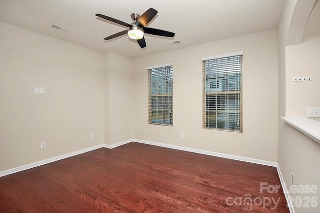 Building Photo - 5040 Mockernut Ln