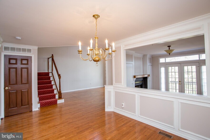 Building Photo - 9 Sturbridge Ct