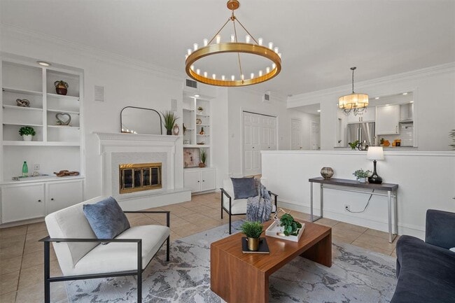 Building Photo - 506 W 33rd St