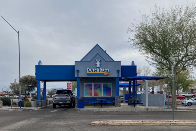 Building Photo - 3Bed/2Bath Home at Broadway/16th St! Ready for Immediate Move-In!--NO HOA!