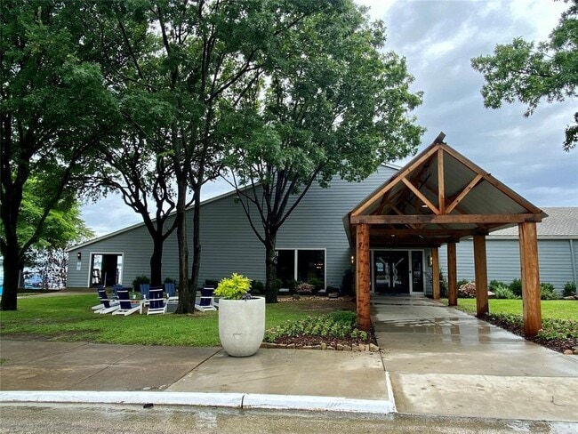 Building Photo - 205 Henry M Chandler Dr
