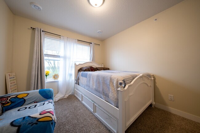 Building Photo - 13864 Kaylemore Trl