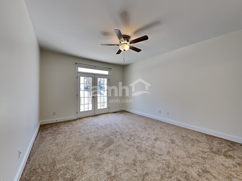 Building Photo - 209 Boswell Ln