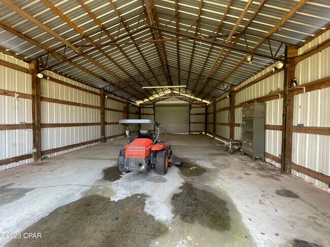 Building Photo - 9137 Eloise Ln