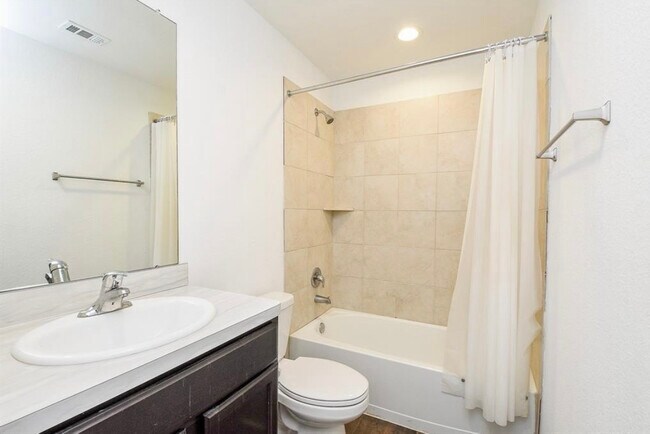 Building Photo - 21170 Alder Oaks Dr