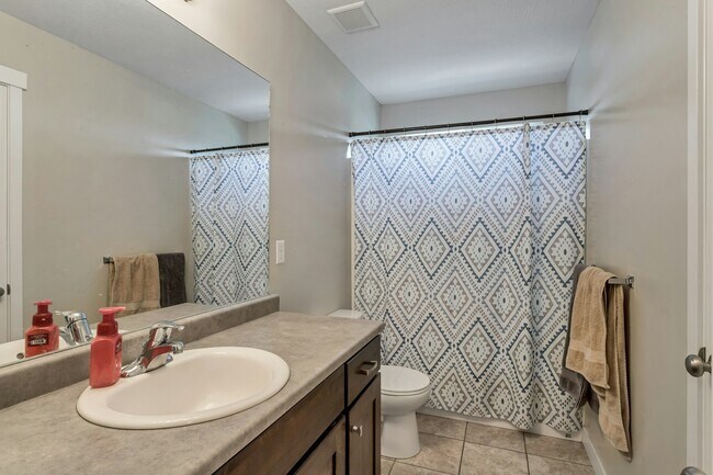 Building Photo - 7528 N Evans Ranch Dr