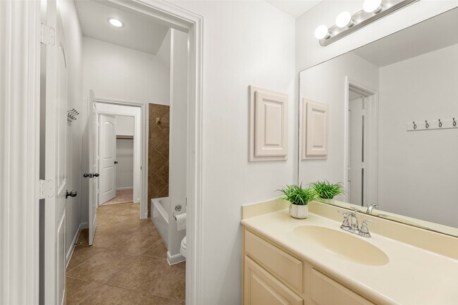 Building Photo - 3814 Hunters Gate Ct