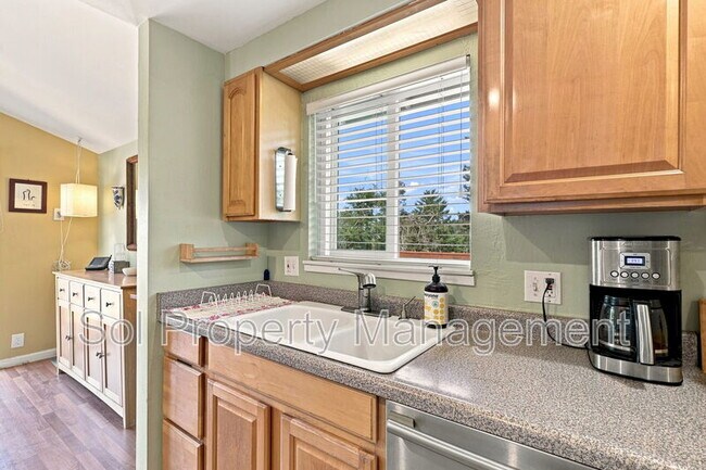 Building Photo - 140 Spaten Way