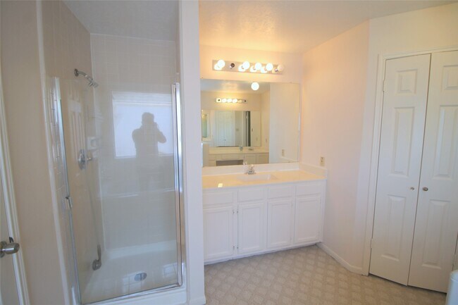 Building Photo - 16326 Brush Meadow Ct