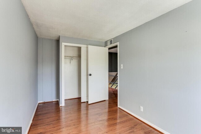 Building Photo - 341 Bigley Ave