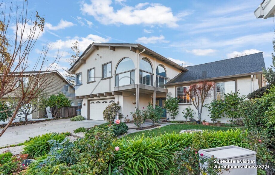 Building Photo - 2025 Park Royal Dr