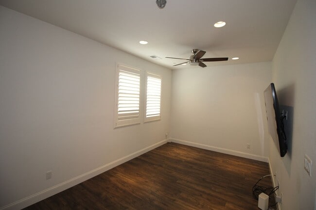 Building Photo - 2102 Makenna Dr