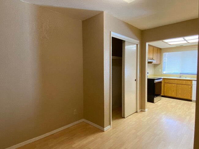 Building Photo - Two Bedroom Condo in North Stockton