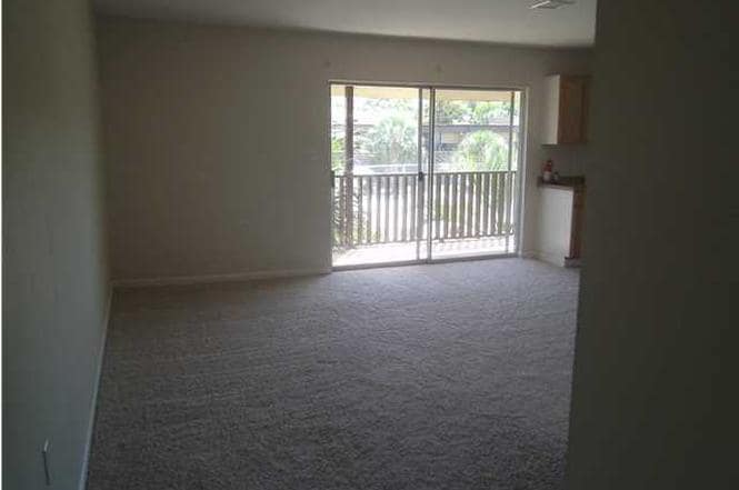 Building Photo - 402 Marshall Ct